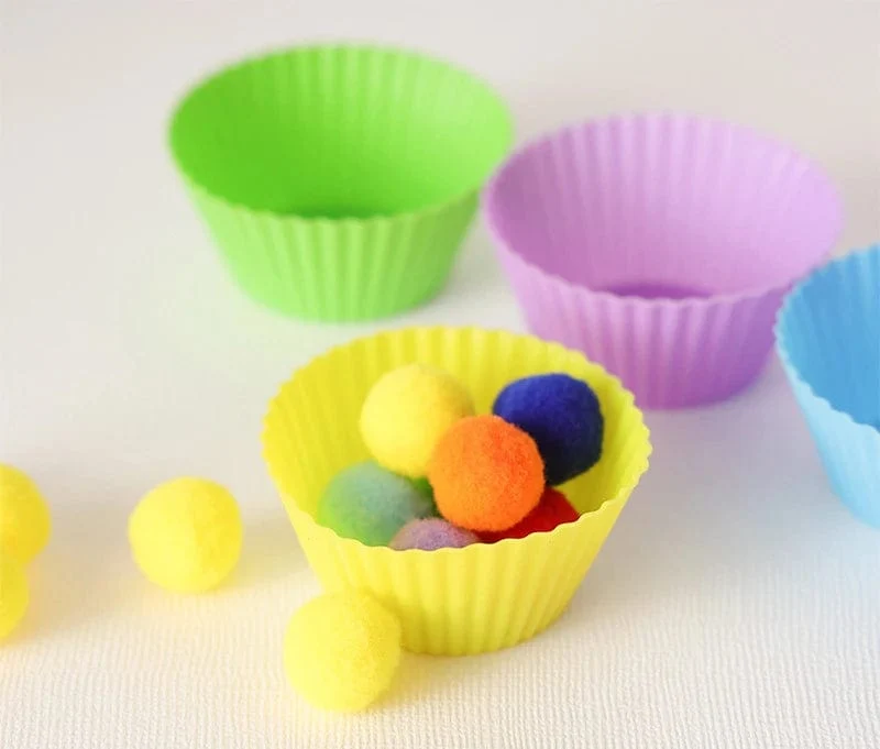 78-teiliges Regenbogen-Zähl-Pompons-Set, farblich passende Montessori-Sensory-Spielzeug, Feinmotorik-Lernen, Kleinkinder, Kinderspiele