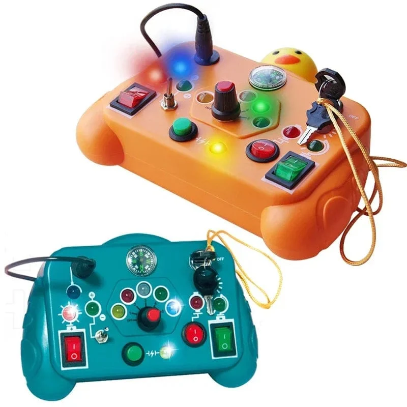 Montessori Busy Board Sensorisches Spielzeug Cartoon mit LED-Lichtschalter-Steuertafel Reiseaktivitäten Kinderspiel für 2–4 Jahre alt