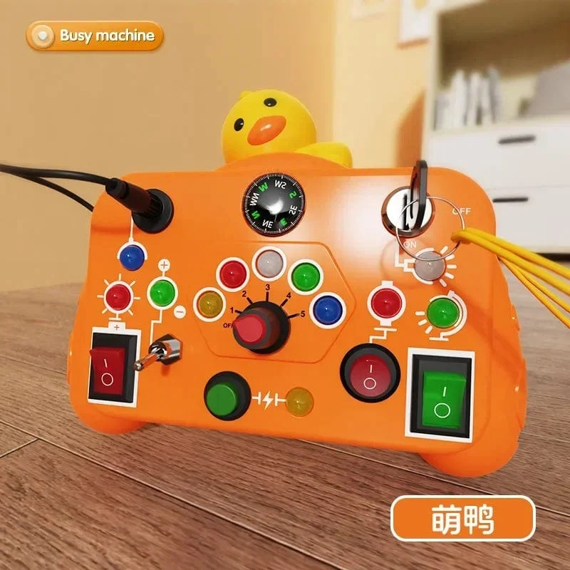 Montessori Busy Board Sensorisches Spielzeug Cartoon mit LED-Lichtschalter-Steuertafel Reiseaktivitäten Kinderspiel für 2–4 Jahre alt