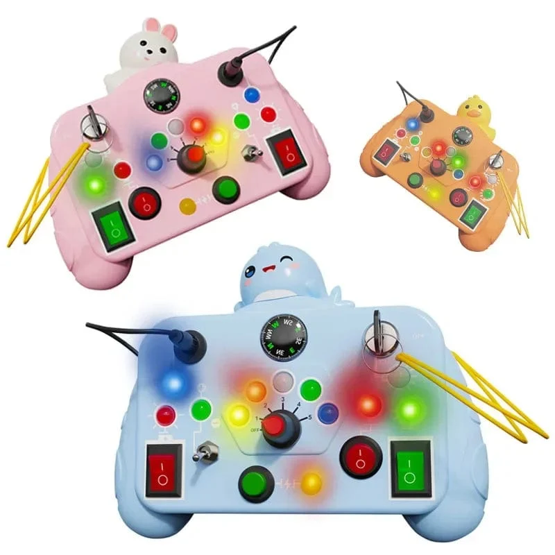 Cartoon Montessori Busy Board Sensorisches Spielzeug mit LED-Lichtschalter-Steuerplatine Reiseaktivitäten Kinderspiel für 2–4 Jahre alt