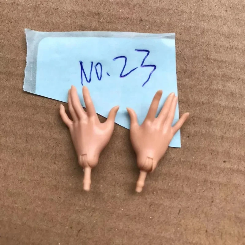 Neue Original-Ersatzpuppenhände Monstering High Puppenspielzeugteile Schwarz Grau Gelb Blau Fishman Puppenhände DIY Spielzeugzubehör
