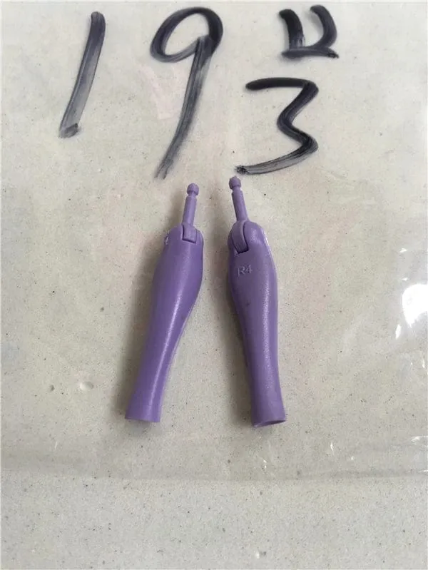 Neue Original-Ersatzpuppenhände Monstering High Puppenspielzeugteile Schwarz Grau Gelb Blau Fishman Puppenhände DIY Spielzeugzubehör