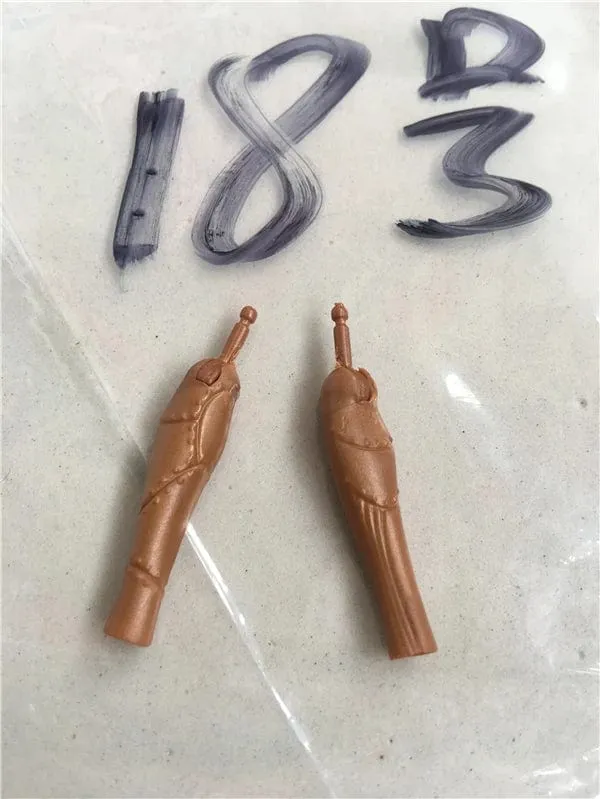 Neue Original-Ersatzpuppenhände Monstering High Puppenspielzeugteile Schwarz Grau Gelb Blau Fishman Puppenhände DIY Spielzeugzubehör