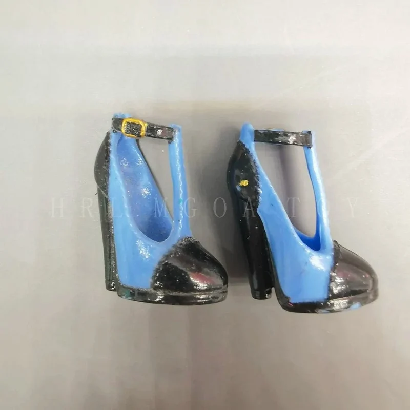 Original 24 cm OMG Fashion Dress Up Schuhe der großen Schwester und übrigens Schuhe der kleinen Schwester Mädchen Puppenzubehör Spielzeug