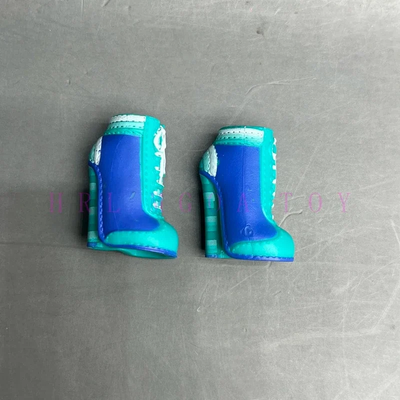 Original 24 cm OMG Fashion Dress Up Schuhe der großen Schwester und übrigens Schuhe der kleinen Schwester Mädchen Puppenzubehör Spielzeug