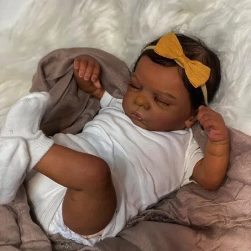 19 Zoll Afroamerikanerpuppe Romy Schwarze Haut Reborn Baby Fertiges Neugeborenes mit verwurzeltem Haar Handgemachtes Spielzeug Geschenk für Mädchen
