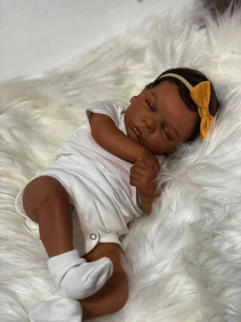 19 Zoll Afroamerikanerpuppe Romy Schwarze Haut Reborn Baby Fertiges Neugeborenes mit verwurzeltem Haar Handgemachtes Spielzeug Geschenk für Mädchen