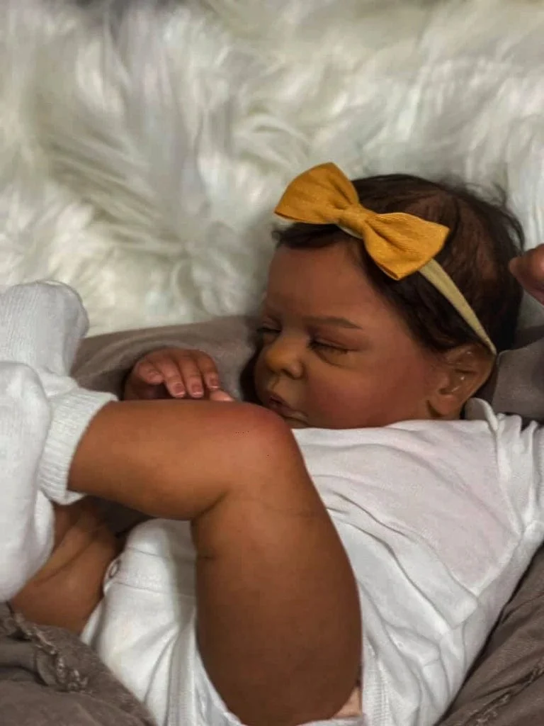 19 Zoll Afroamerikanerpuppe Romy Schwarze Haut Reborn Baby Fertiges Neugeborenes mit verwurzeltem Haar Handgemachtes Spielzeug Geschenk für Mädchen