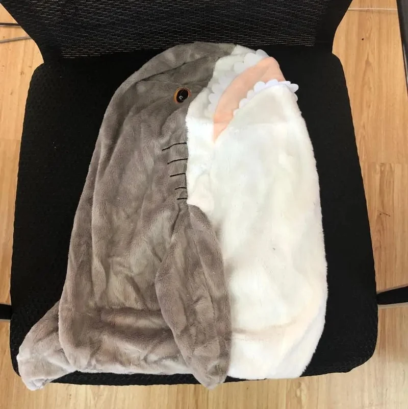 80/100/140 cm Riesen-Plüschtier mit Haifischhaut, weiches Plüsch-Haifischhaut-Halbzeug, Mantel, Fischkissen, Spielzeug, Puppe, Geschenk für Kinder