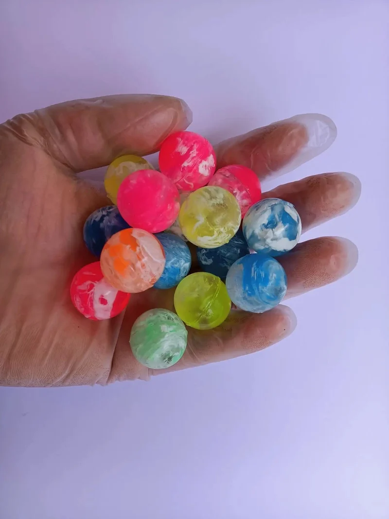 20 Teile/los Gummi 19mm Wolke Bouncy Bälle Lustige Spielzeug Springen Bälle Mini Neon Swirl Bouncing Balls für Kinder Sport Spiele spielzeug