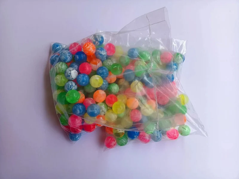 20 Teile/los Gummi 19mm Wolke Bouncy Bälle Lustige Spielzeug Springen Bälle Mini Neon Swirl Bouncing Balls für Kinder Sport Spiele spielzeug