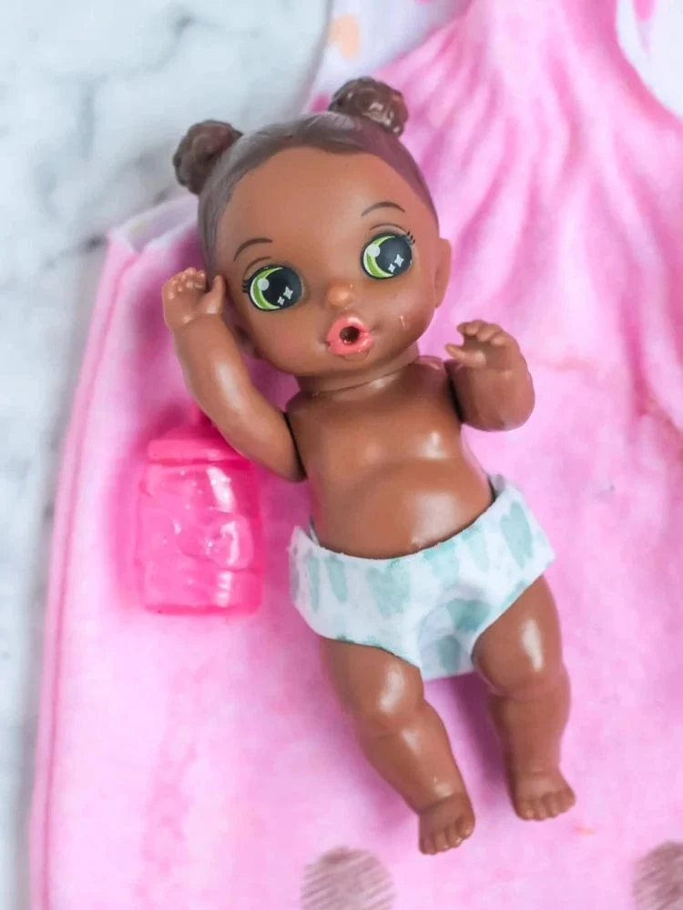 10 cm Hochwertige Mode Action original Schöne kleine schlafende Babypuppe Beste Geschenk für Kind