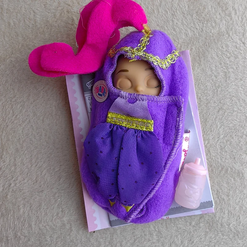 10 cm Hochwertige Mode Action original Schöne kleine schlafende Babypuppe Beste Geschenk für Kind