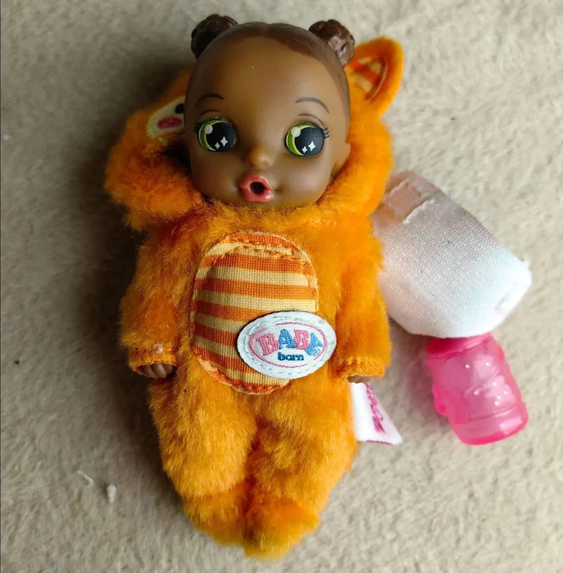 10 cm Hochwertige Mode Action original Schöne kleine schlafende Babypuppe Beste Geschenk für Kind