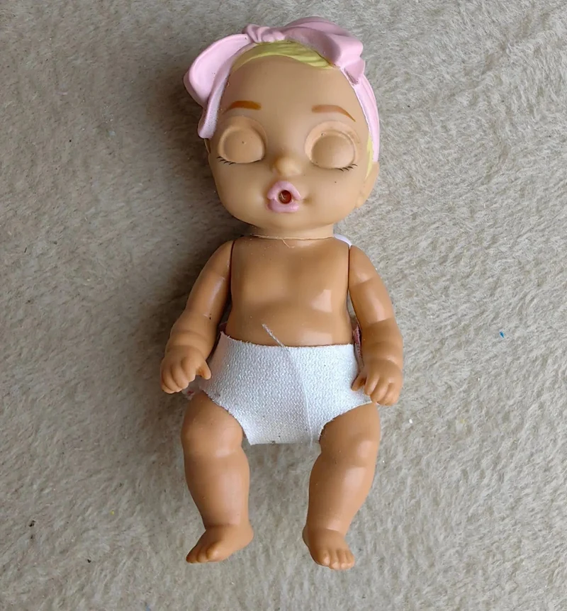 10 cm Hochwertige Mode Action original Schöne kleine schlafende Babypuppe Beste Geschenk für Kind