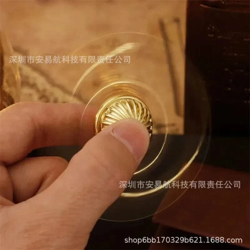 4 Typ Harry Magic Boy und Girl Potter Goldener Schnatz Fingertip Spielzeug Anhänger Quidditch Zubehör Filmperipheriegeräte Fan Geschenke