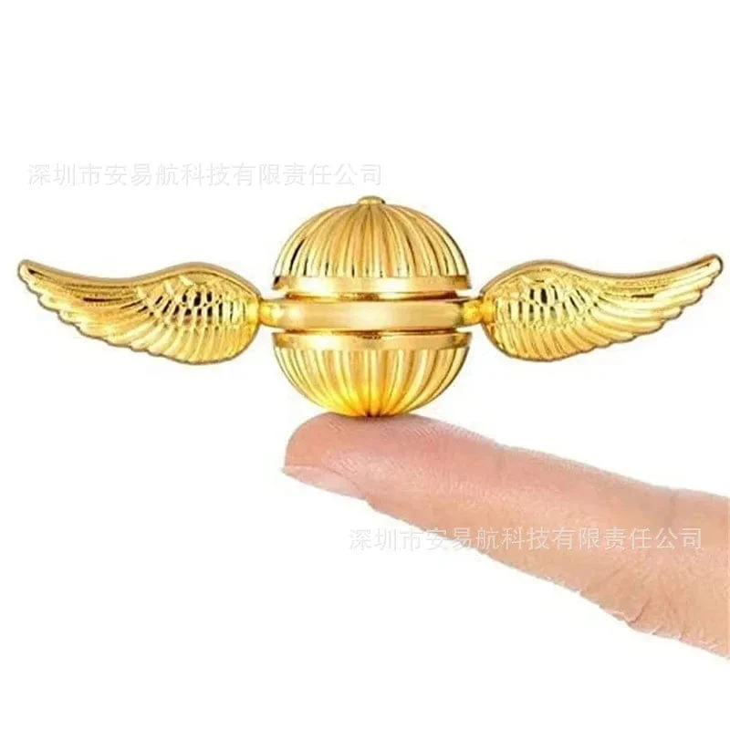 4 Typ Harry Magic Boy und Girl Potter Goldener Schnatz Fingertip Spielzeug Anhänger Quidditch Zubehör Filmperipheriegeräte Fan Geschenke