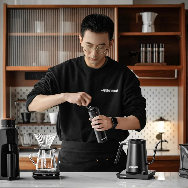 MHW-3BOMBER Manuelle Kaffeemühle mit numerischer Außeneinstellung, konischer Mahlgrad aus Edelstahl, passend für Filterkaffee, Espresso, Barista-Geschenke