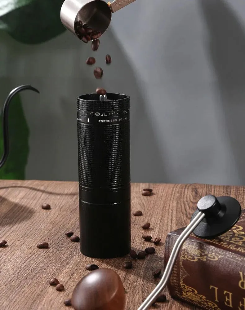 Neu 2024 Kaffeemühle Manuelle 7 Core Bean Kaffeemühle Espresso Tragbare Externe Einstellbare Haushalts Türkische Kaffeemühle