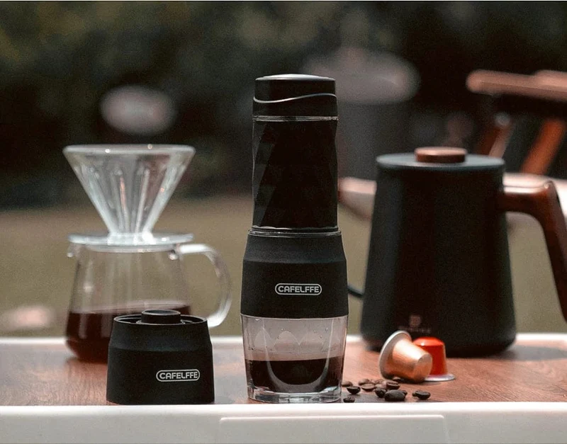 Cafelffe 3-in-1 tragbare Kaffeemaschine, Heiß-/Kaltwasser, manuelle Espressomaschine für Kapseln und gemahlenen Kaffee, Handpresse, Brüher, Wandern, Reisen