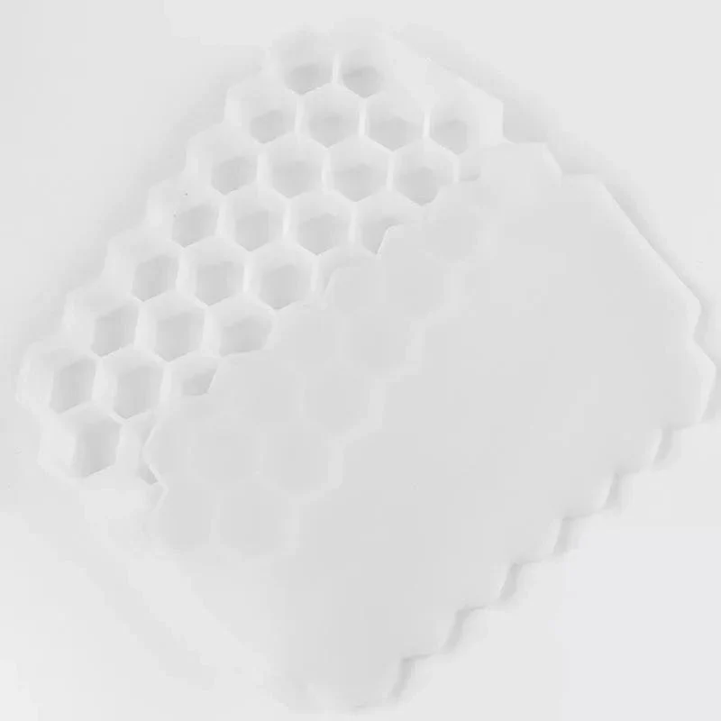 Eiswürfelschalen mit Wabenstruktur und 37 Mulden, wiederverwendbare Eiswürfelform aus Silikon, BPA-frei, Eiswürfelbereiter mit abnehmbaren Deckeln