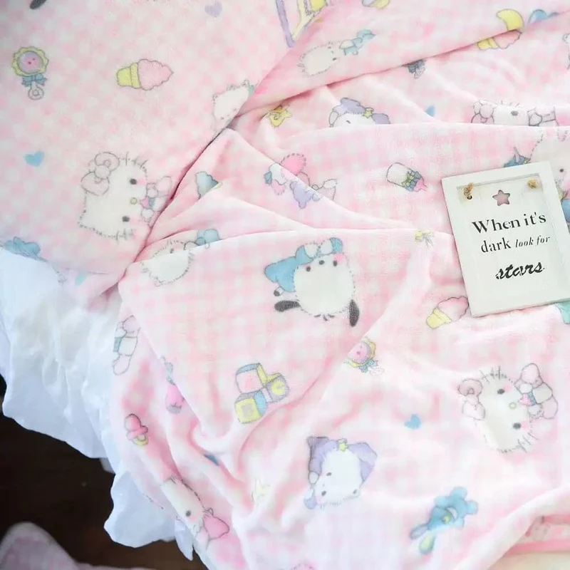 Cartoon Hello Kitty Plüschdecke Anime Flanell Kissenbezug Kawaii Sanrio Zimmerdekor Nickerchen Klimaanlage QuiltFeines Geschenk für Mädchen