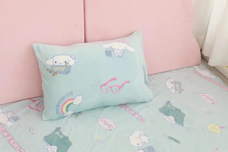 Cartoon Hello Kitty Plüschdecke Anime Flanell Kissenbezug Kawaii Sanrio Zimmerdekor Nickerchen Klimaanlage QuiltFeines Geschenk für Mädchen