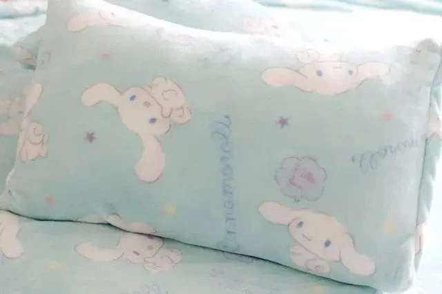 Cartoon Hello Kitty Plüschdecke Anime Flanell Kissenbezug Kawaii Sanrio Zimmerdekor Nickerchen Klimaanlage QuiltFeines Geschenk für Mädchen