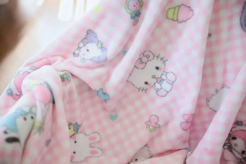 Cartoon Hello Kitty Plüschdecke Anime Flanell Kissenbezug Kawaii Sanrio Zimmerdekor Nickerchen Klimaanlage QuiltFeines Geschenk für Mädchen