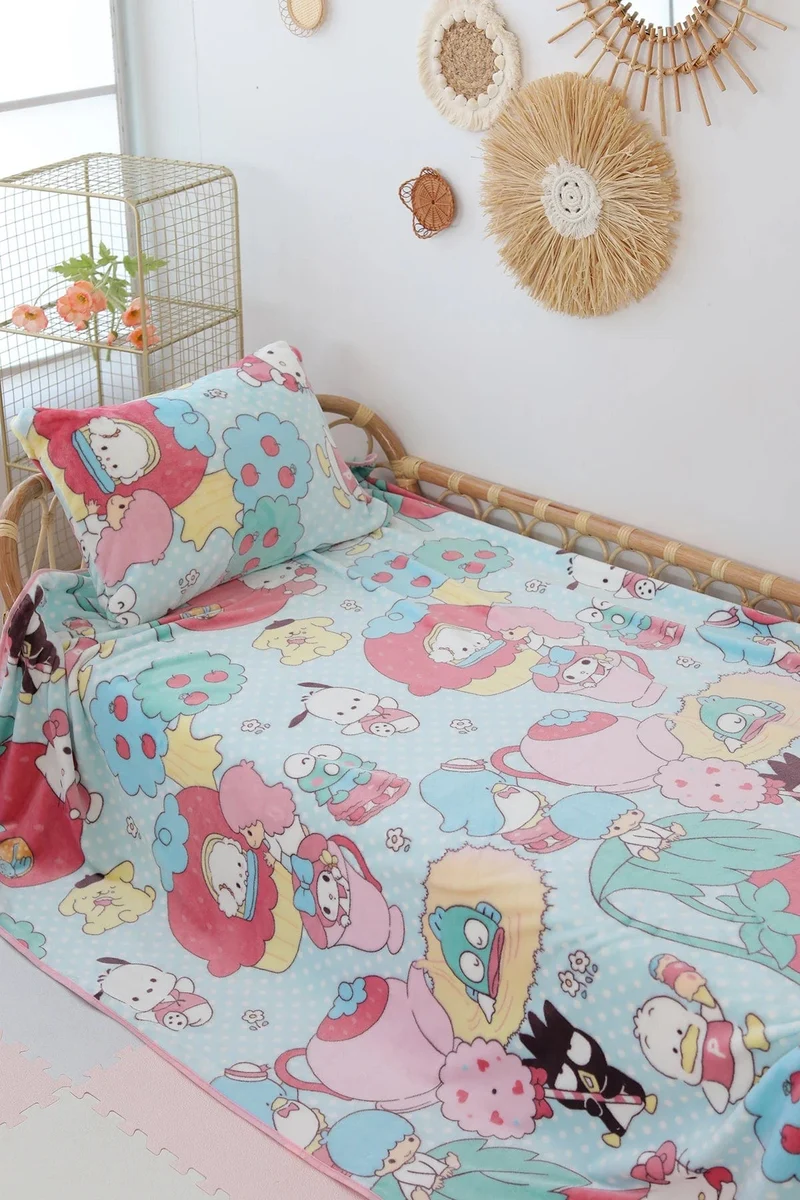 Cartoon Hello Kitty Plüschdecke Anime Flanell Kissenbezug Kawaii Sanrio Zimmerdekor Nickerchen Klimaanlage QuiltFeines Geschenk für Mädchen
