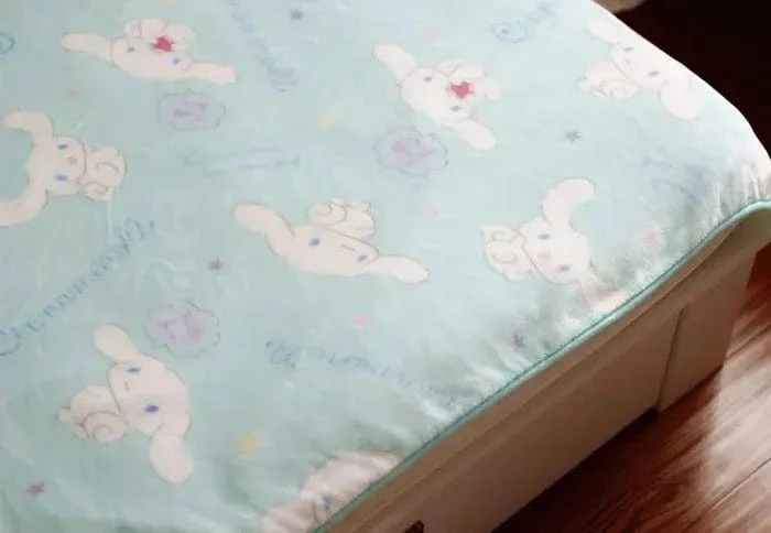 Cartoon Hello Kitty Plüschdecke Anime Flanell Kissenbezug Kawaii Sanrio Zimmerdekor Nickerchen Klimaanlage QuiltFeines Geschenk für Mädchen