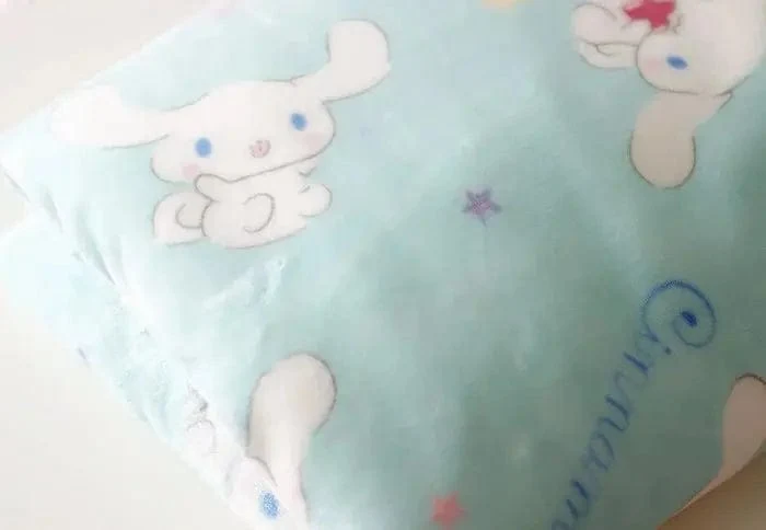 Cartoon Hello Kitty Plüschdecke Anime Flanell Kissenbezug Kawaii Sanrio Zimmerdekor Nickerchen Klimaanlage QuiltFeines Geschenk für Mädchen