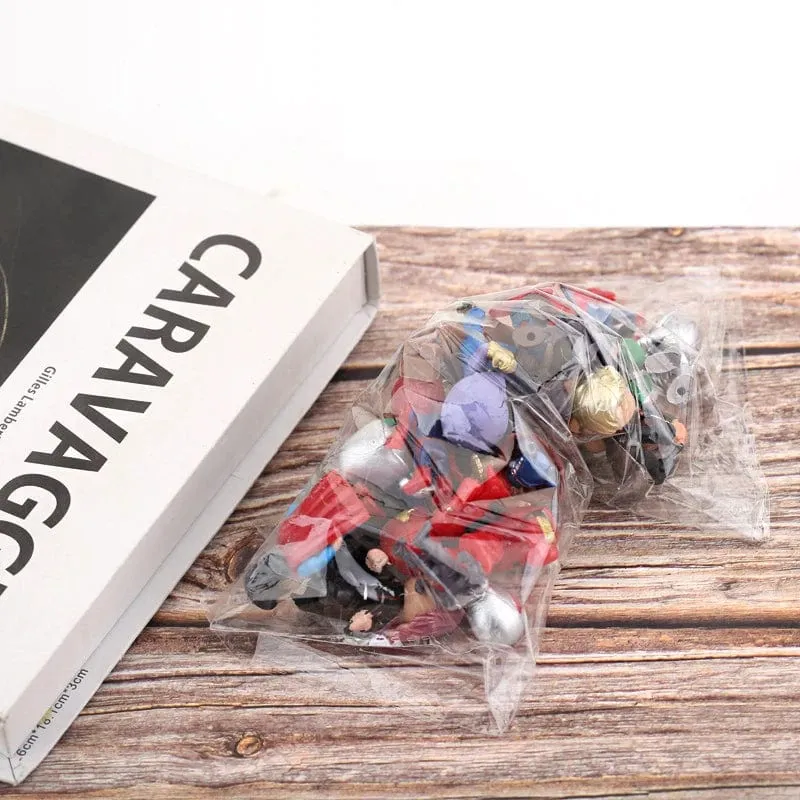 Disney 20 teile/satz Marvel Avengers Hulk Thor Spider Man Venom Kapitän Dekoration action Figur Kapsel Spielzeug für kinder Weihnachten Geschenk
