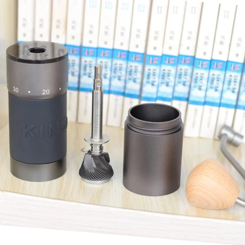 Kingrinder K4/K6 manuelle Kaffeemühle tragbare Mühle 420 Edelstahl 48 mm Edelstahl Titan-Beschichtung Grat