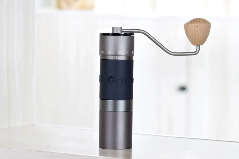 Kingrinder K4/K6 manuelle Kaffeemühle tragbare Mühle 420 Edelstahl 48 mm Edelstahl Titan-Beschichtung Grat