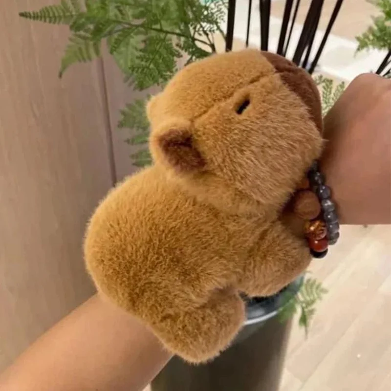 Neues reizendes Kawaii Capybara-Tier-Slap-Snap-Wrap-Armband Capybara-Plüsch-Handring-Armband Kinderspielzeug Geburtstagsgeschenk