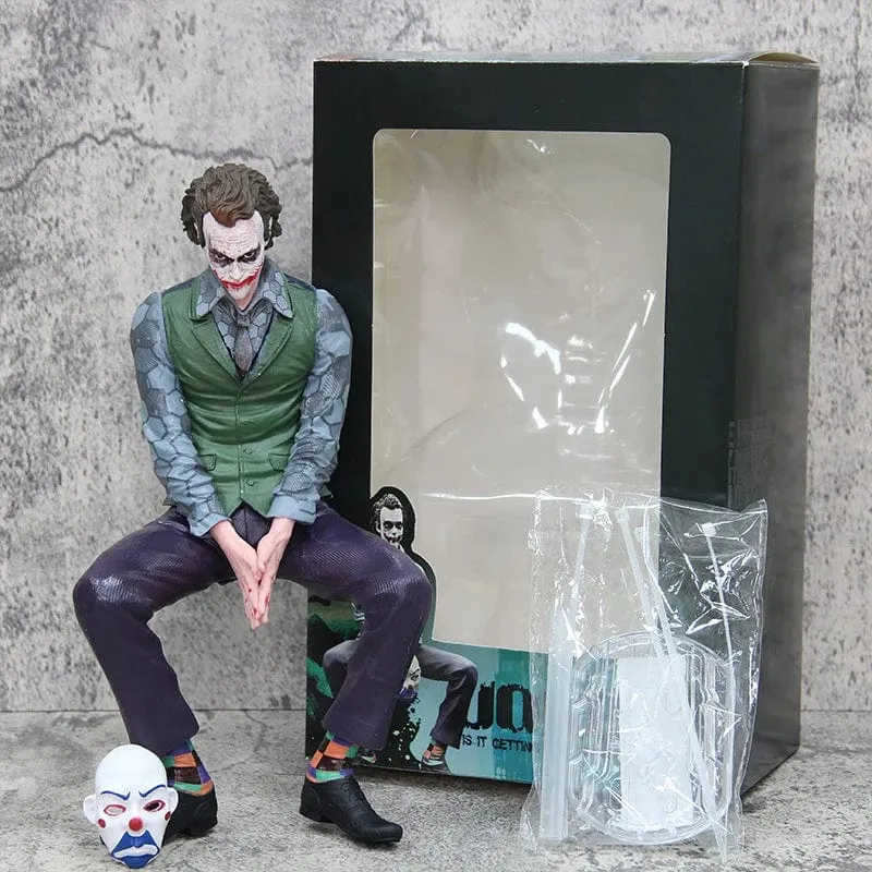Anime Detective Comics Joker Sitzend Mafex Actionfigur Suicide Squad Joker Supervillain Modell Puppe Geschenk Auto Dekoration Spielzeug