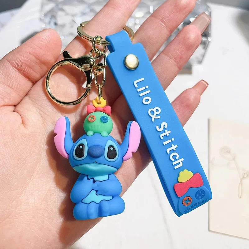 4 Arten Lilo Stitch Schlüsselanhänger Stitch Actionfigur Schlüsselanhänger Hängendes Ornament Puppen Sammlung Modell Stitch Spielzeug für Kinder Geschenk