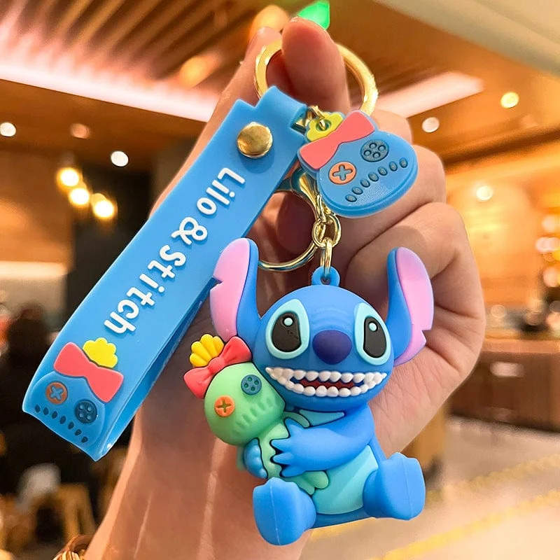4 Arten Lilo Stitch Schlüsselanhänger Stitch Actionfigur Schlüsselanhänger Hängendes Ornament Puppen Sammlung Modell Stitch Spielzeug für Kinder Geschenk