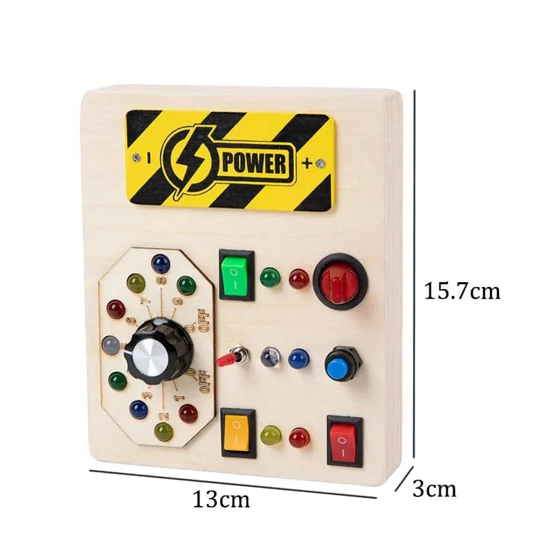 Montessori Busy Board Sensorisches Spielzeug aus Holz mit LED-Lichtschalter-Steuerplatine Reiseaktivitäten Kinderspiele für 2–4 Jahre alt