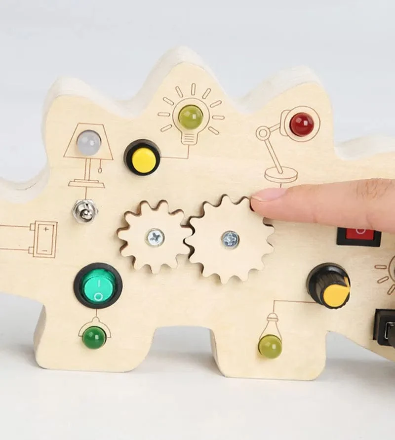 Montessori Busy Board Sensorisches Spielzeug aus Holz mit LED-Lichtschalter-Steuerplatine Reiseaktivitäten Kinderspiele für 2–4 Jahre alt