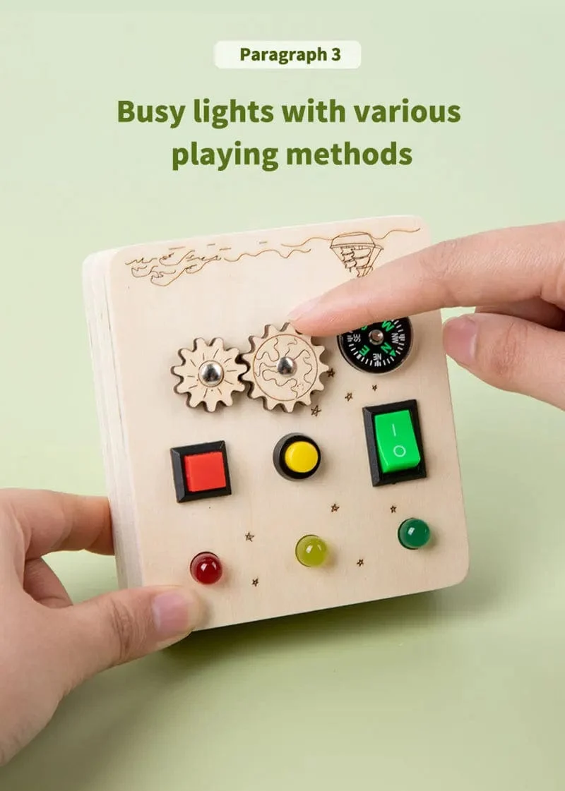 Montessori Busy Board Sensorisches Spielzeug aus Holz mit LED-Lichtschalter-Steuerplatine Reiseaktivitäten Kinderspiele für 2–4 Jahre alt