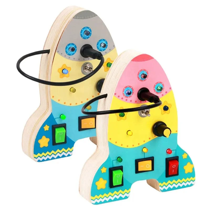 Montessori Busy Board Sensorisches Spielzeug aus Holz mit LED-Lichtschalter-Steuerplatine Reiseaktivitäten Kinderspiele für 2–4 Jahre alt