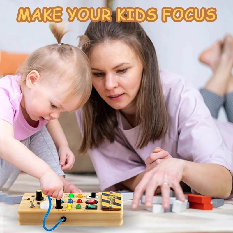 Montessori Busy Board Sensorisches Spielzeug aus Holz mit LED-Lichtschalter-Steuerplatine Reiseaktivitäten Kinderspiele für 2–4 Jahre alt