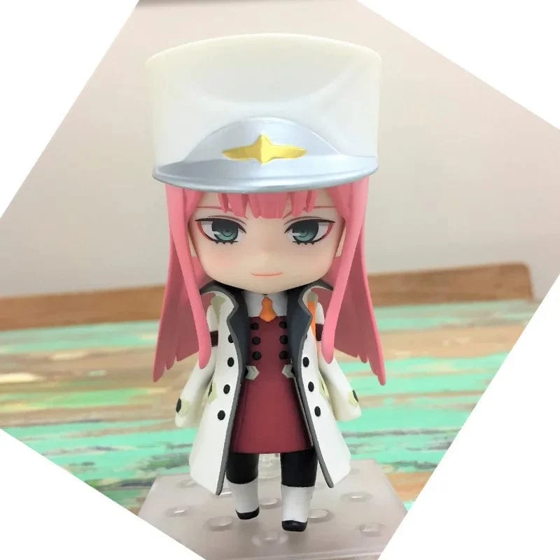 10 cm Amine-Figur Liebling in der FRANXX Q-Version Uniform Kampfuniform Puppen Spielzeug Geschenk Sammeln Boxed Ornamente PVC-Material
