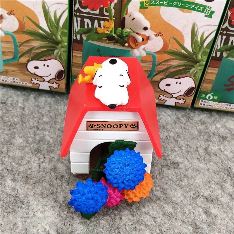 Snoopy Green Days Anime-Figurenmodelle, grüne Topfpflanze, Tischdekoration, Anime-Peripheriegeräte, Spielzeug, Kawaii-Puppen, Geschenke für Kinder
