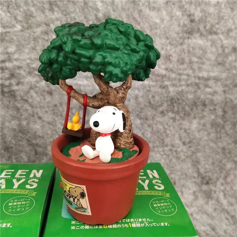 Snoopy Green Days Anime-Figurenmodelle, grüne Topfpflanze, Tischdekoration, Anime-Peripheriegeräte, Spielzeug, Kawaii-Puppen, Geschenke für Kinder