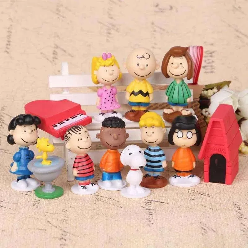 12 STÜCKE Japan Cartoon Erdnüsse Snoopy Charlie Sally Woodstock Mini Figur Modell Spielzeug Miniatur Kuchen Menschen Sammlung Requisiten