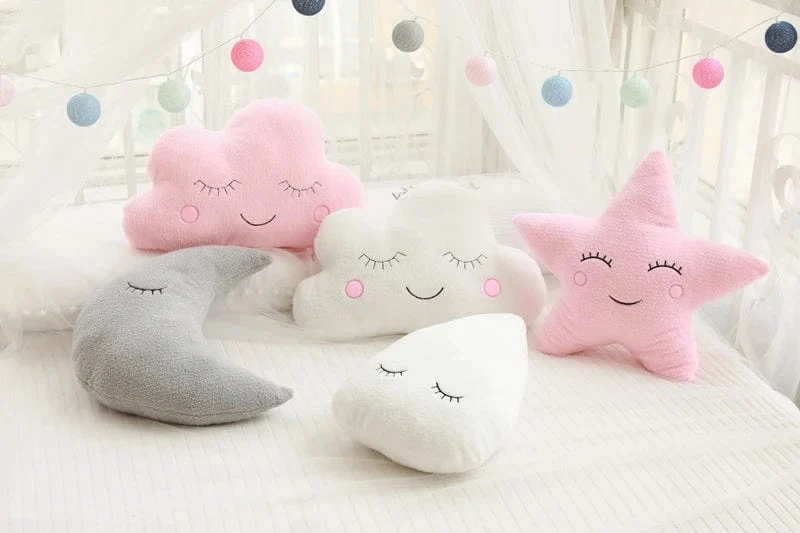 Neue Gefüllte Wolke Mond Sterne Regentropfen Plüsch Kissen Weiche Kissen Spielzeug Für Kinder Baby Kinder Mädchen Weihnachten Geschenk Zimmer Auto Dekor