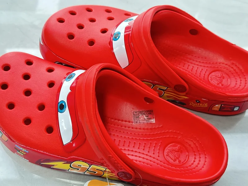 Disney Lightninged McQueens Pixar Cartoon Solide Wasserdichte Hausschuhe Outdoor Sandalen Casual Atmungsaktive Ankle-wrap Eva Schuhe Geschenk